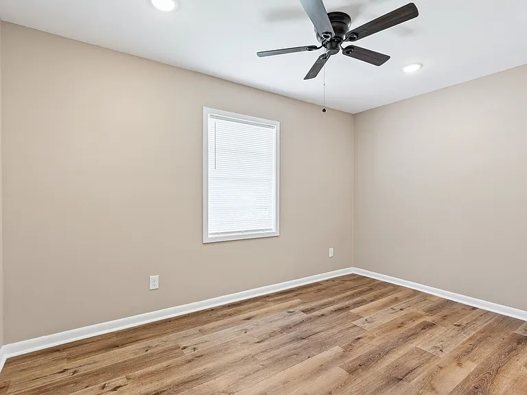 240 Josh Ln — Photo 20