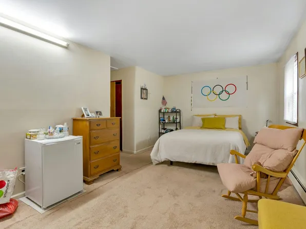 3218 Pleasant Avenue image 13 of 44