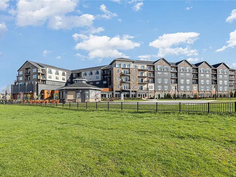 205 Lakeshore Dr #403 — Photo 41