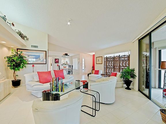4th image of 7320 Clunie Pl APT 13904