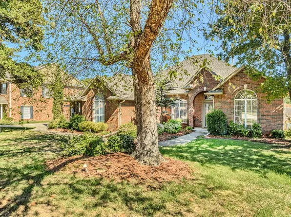3608 Equestrian Ct, Edmond, OK 73034