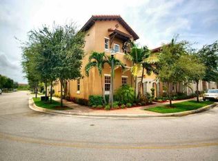 14602 SW 5th St, Pembroke Pines, FL 33027