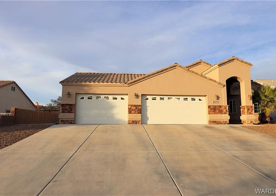 1st image of 1773 E Calle Agrada Dr