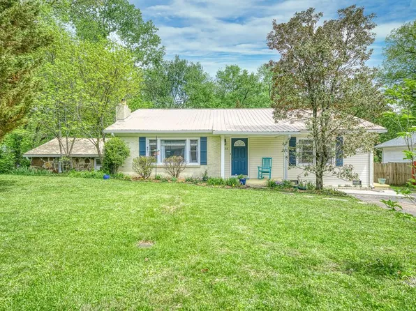 935 Morningside Dr, Cookeville, TN 38501