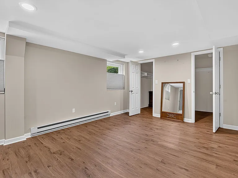 3919 N Chesterbrook Rd — Photo 11