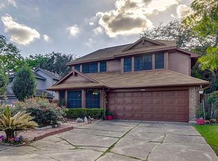 1912 Greenwood Dr, Rosenberg, TX 77471