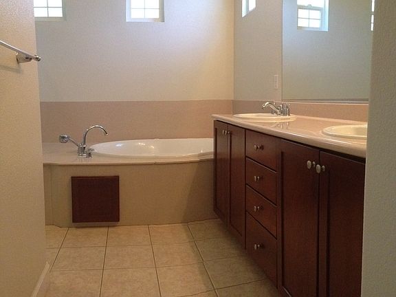 3rd image of 2308 Azevedo Pkwy #Py