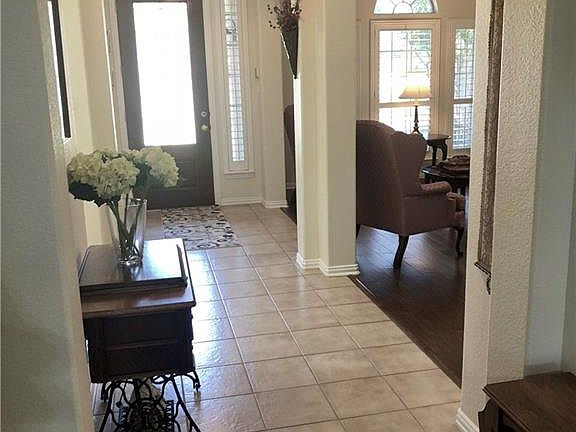 3rd image of 1833 Flatwood Dr