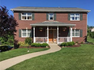 834 Justine Dr, Pittsburgh, PA 15239