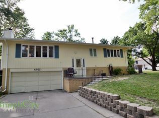 4521 Grandview Blvd, Lincoln, NE 68521