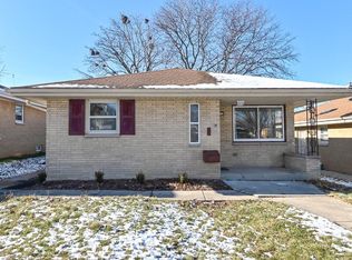 4553 N 73rd St, Milwaukee, WI 53218
