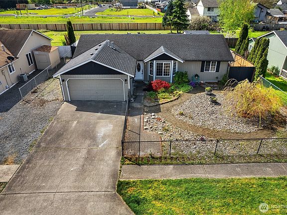 2nd image of 811 Mountain Aire Court NW