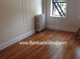 2106 33rd St #B8, Astoria, NY 11105