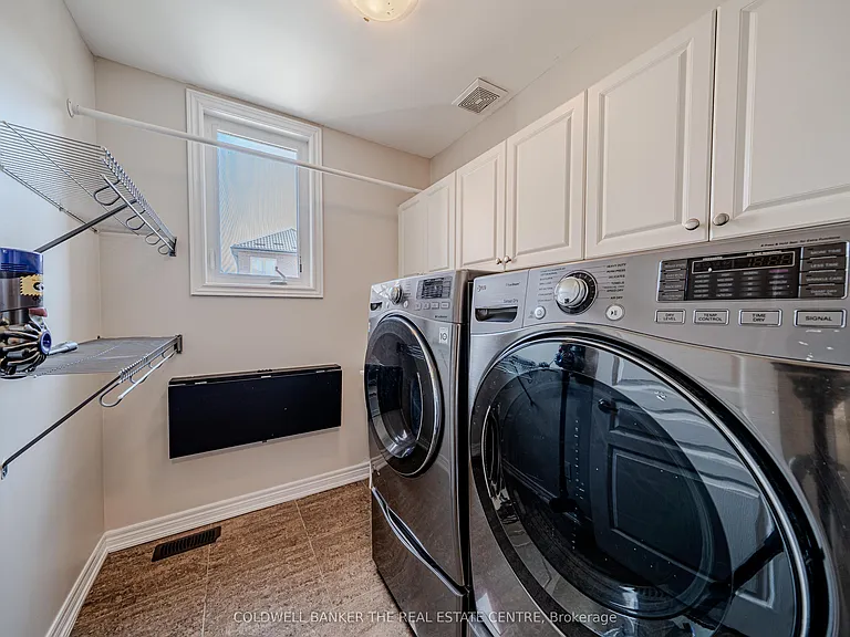 15 Military Ct — Photo 31