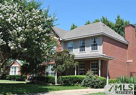 2nd image of 6211 Kenwood Ave
