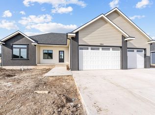 2854 Malibu Dr, Salina, KS 67401
