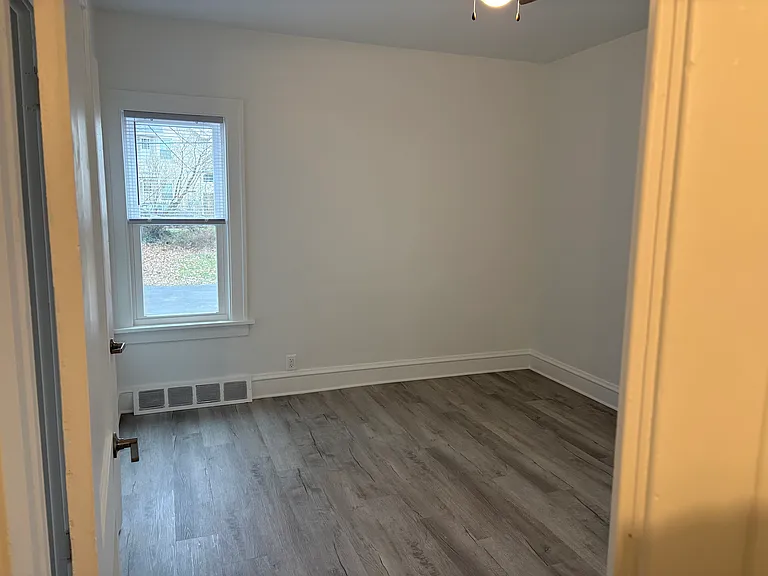 1644 Warren Rd #2 — Photo 7