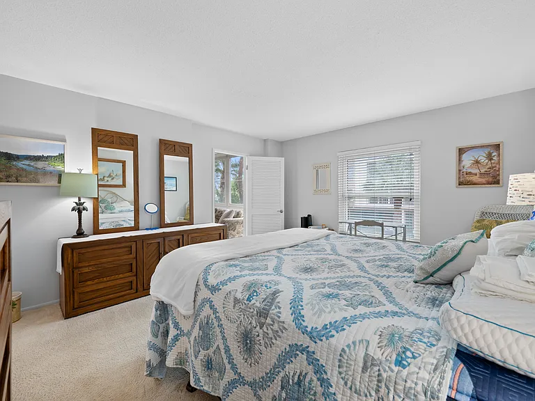121 Island Way #323 — Photo 38