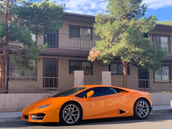 575 S Royal Crest Cir, Las Vegas, NV