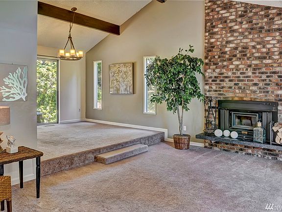 3rd image of 1636 NW Spirit Ct E