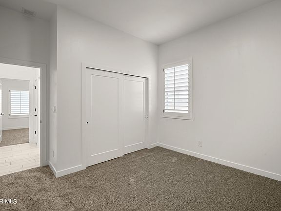 5th image of 12644 Middlesbrough Ave