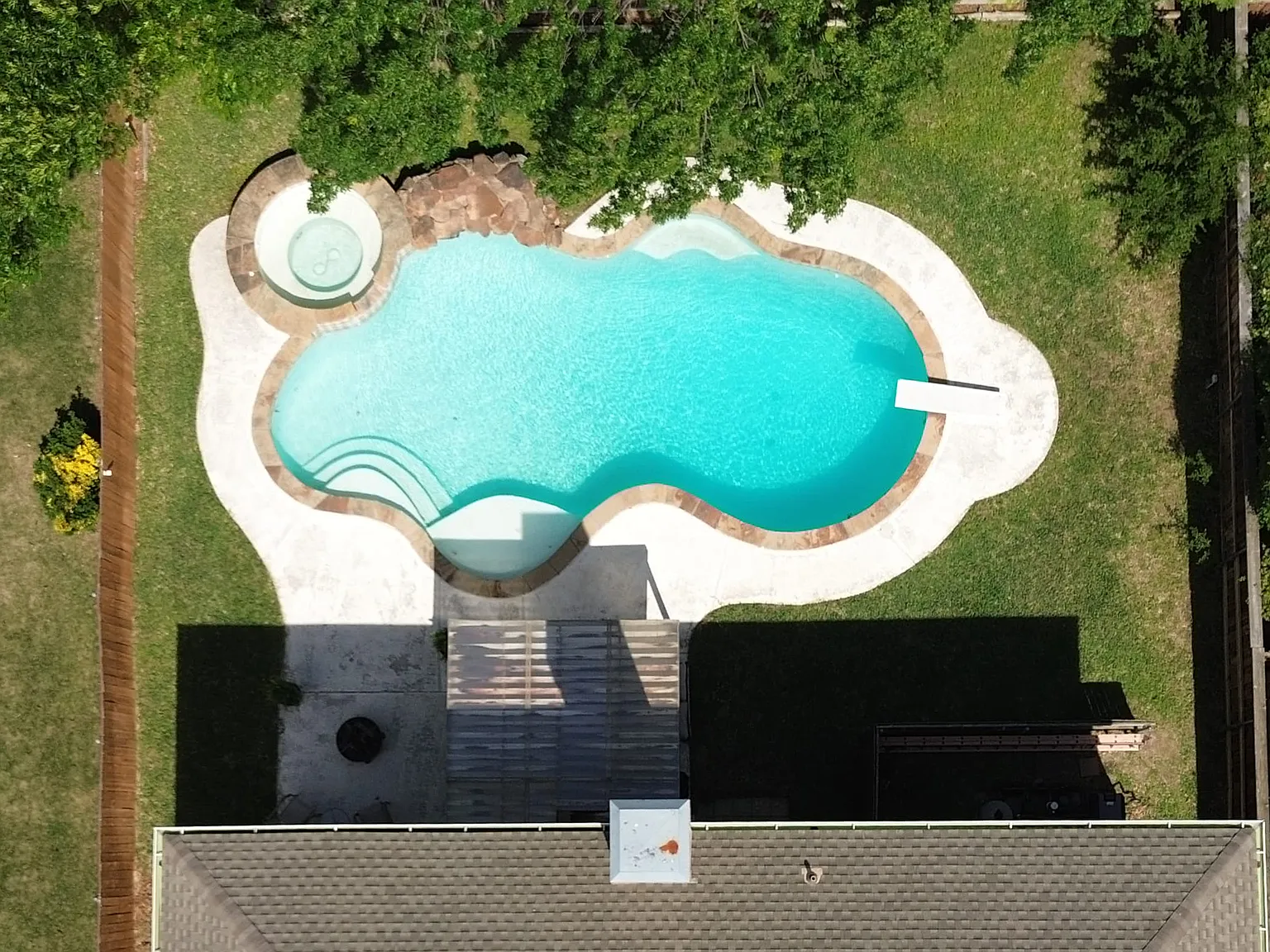 4 bed, 3246 sqft, $4,200 — Photo 3