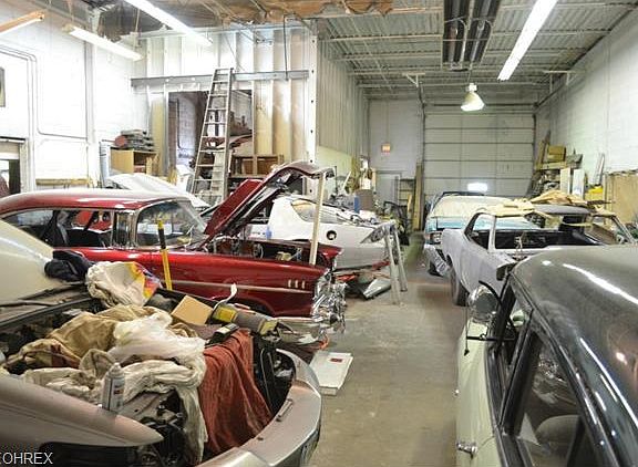 5th image of 571 E 200th St