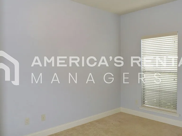 5187 Sterling Glen Dr — Photo 13