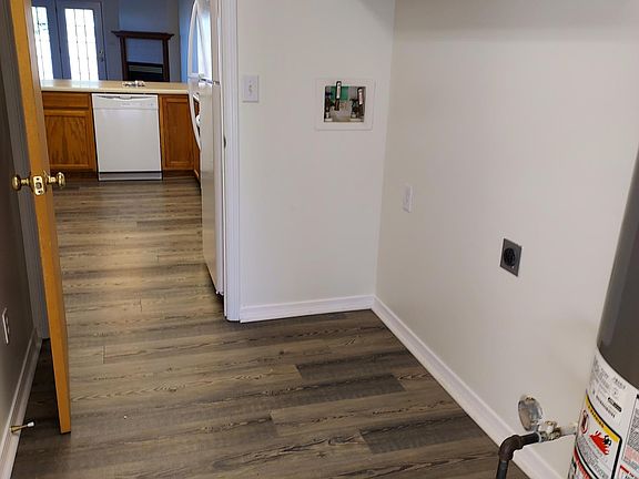 2nd image of 35 Westhaven Dr