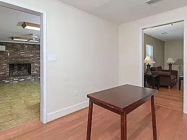 513 Tyler St — Photo 21