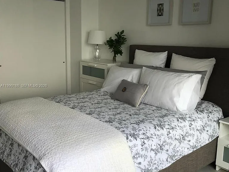 2333 Brickell Ave #Penthouse 207 — Photo 12