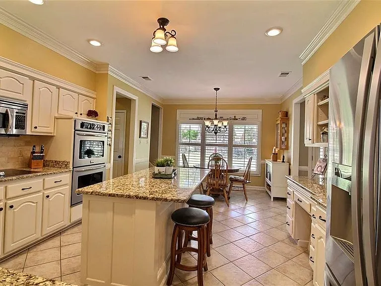 2345 Linkenholt Dr — Photo 9