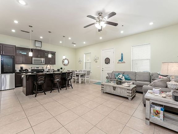 5th image of 104 W Morningside Dr Unit 2