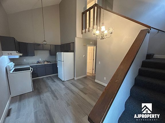 2nd image of 514 N Cliff Ave