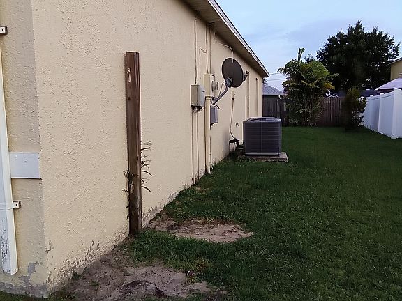 2nd image of 608 Bluebill Ln