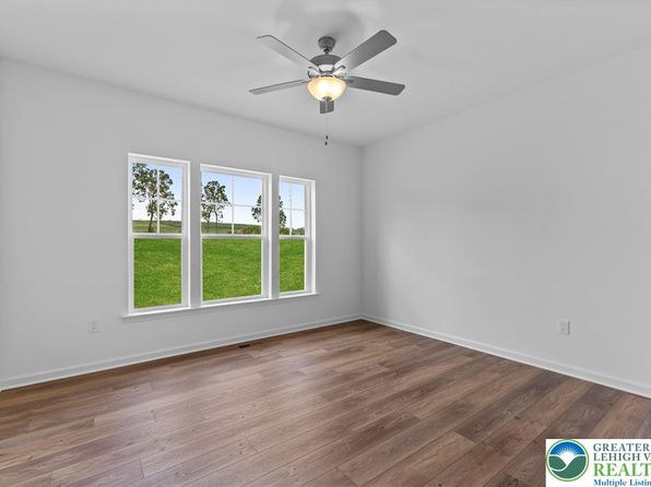 2040 Church Rd #14, Wind Gap, PA