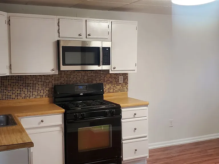 1400 Wolfe Ave #1 — Photo 8