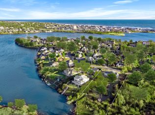 86 S Elroy Dr, Montauk, NY 11954