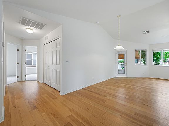 3rd image of 2496 Interlochen Ct #2A