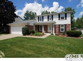 43200 Keystone Ln, Canton, MI 48187