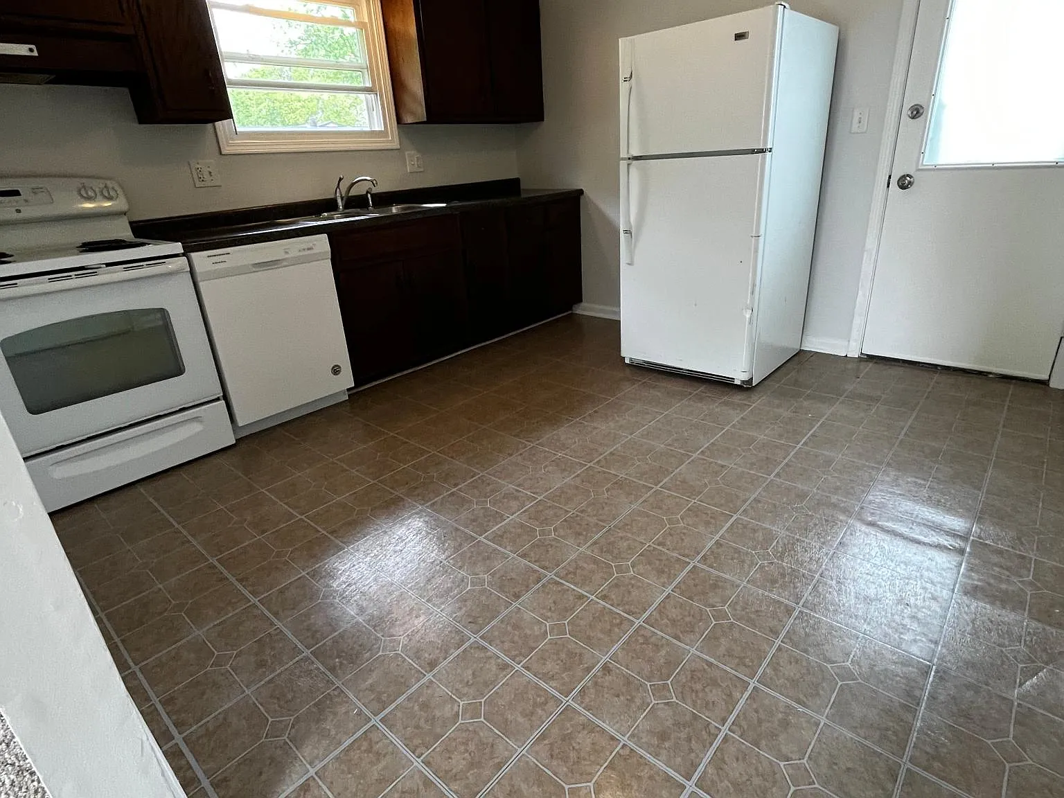 2 bed, 792 sqft, $1,095 — Photo 4
