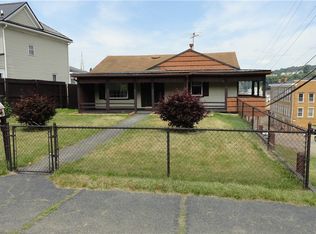 265 Indiana Ave, Chester, WV 26034