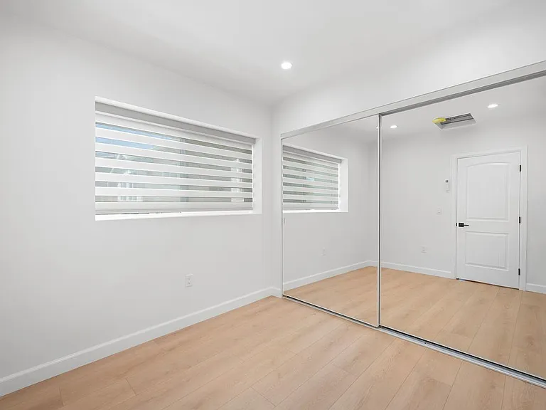 16059 Knapp St — Photo 13