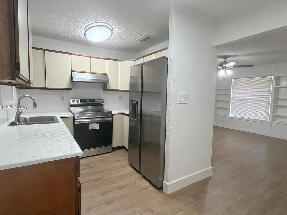 2580 NW 62nd Ave