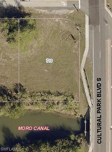 1st image of 710 SE 1st Ter