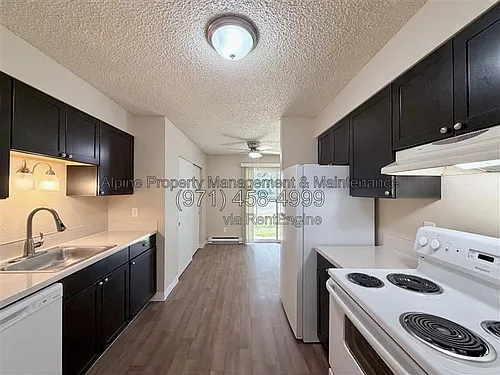 17890 SW Alexander St Photo 1