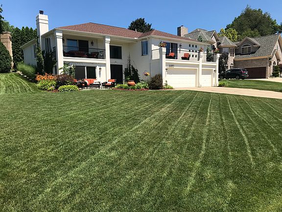 5th image of 4460 Island View Dr