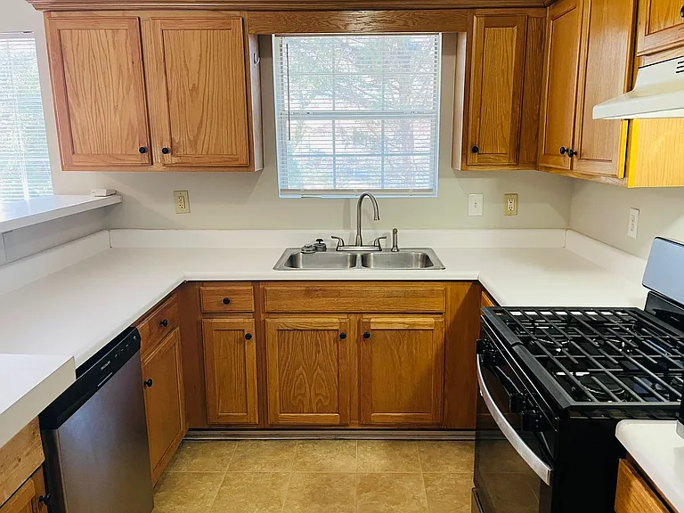 5612 Feldwood Rd — Photo 12
