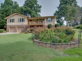 6698 Vic Ar Rd, Doraville, GA 30360