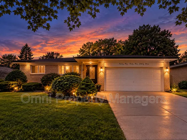 27359 Liberty Dr, Warren, MI 48092